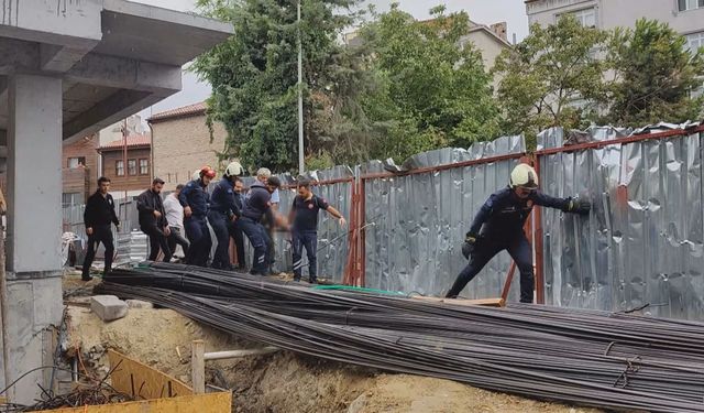 Fatih'te inşaatın 1’inci katından düşen işçi ağır yaralandı