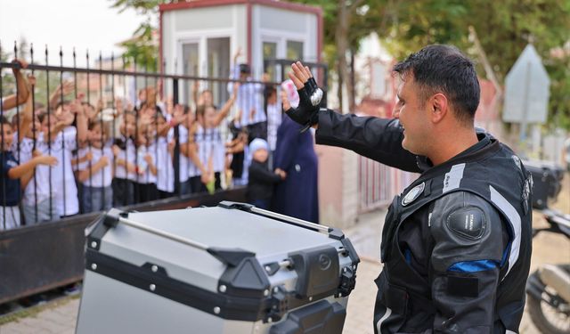 Keçiören’de Zabıta ekipleri öğrencilerin güvenliği için sahada