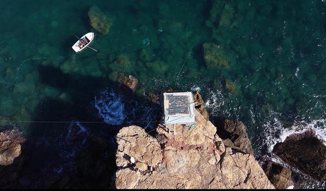 Karaburunlu balıkçılar 'çökertme dalyan' avcılığını yaşatıyor
