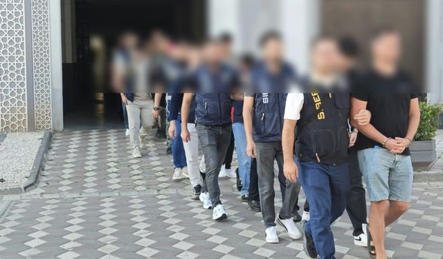 Kocaeli merkezli 'yatırım vaadiyle dolandırıcılık' operasyonu: 8 tutuklama