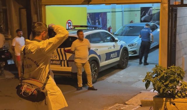 Odadaki silah sesini duyan anne, oğlunu başından vurulmuş halde buldu