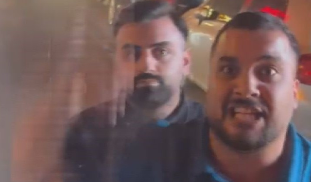 Bağcılar'da trafikte midibüs şoförünü tehdit eden sürücü kamerada