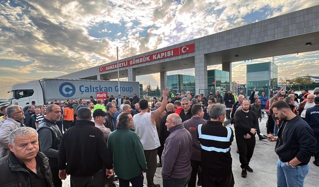 Hamzabeyli Sınır Kapısı'nda, TIR sürücülerinden 3 saatlik eylem