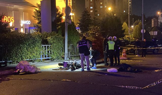 Otomobil ile çarpışan motosikletli öldü