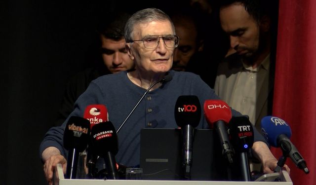 Nobel ödüllü Aziz Sancar, öğrencilerle buluştu