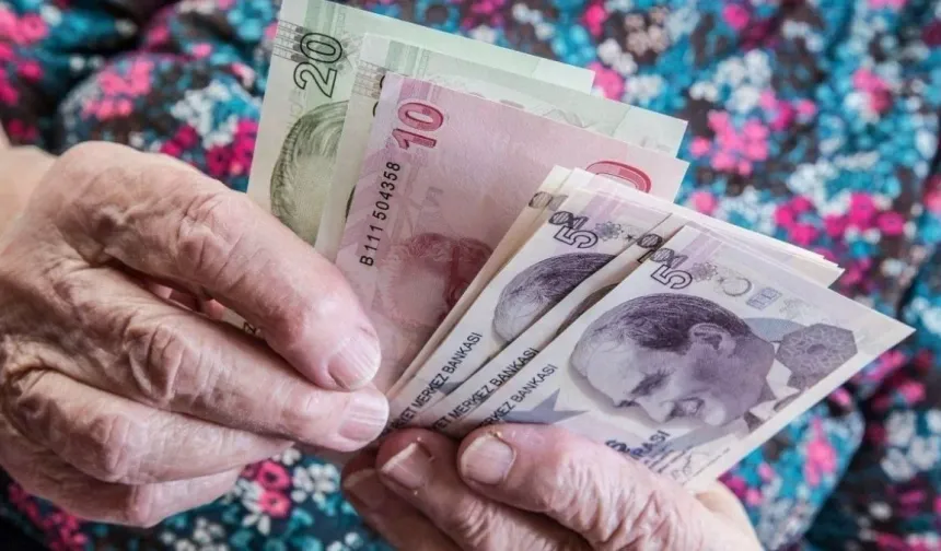 Kapsam dışındaki emeklilere de 5 bin lira verilmesini içeren önerge TBMM'ye gönderildi