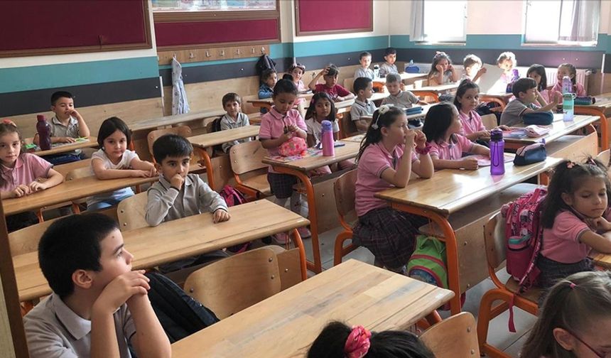Okullarda ara tatil sonrası ilk ders zili yarın çalacak
