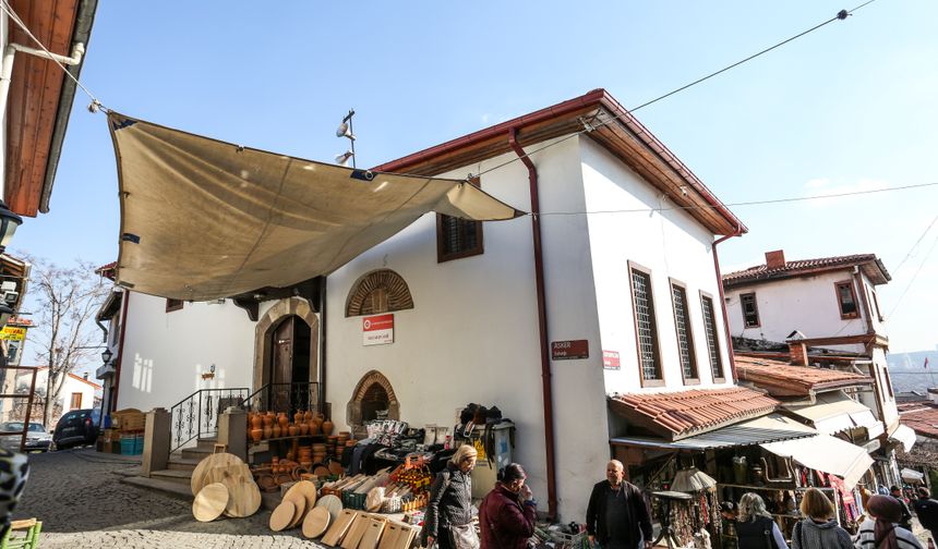 Başkentin çift mihraplı camii: Hacı Arap Camii