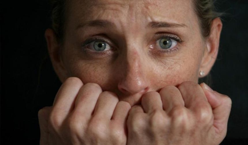 Uzmanından panik atak uyarısı: Kontrol altına alınabilir, hayati tehlike oluşturmaz