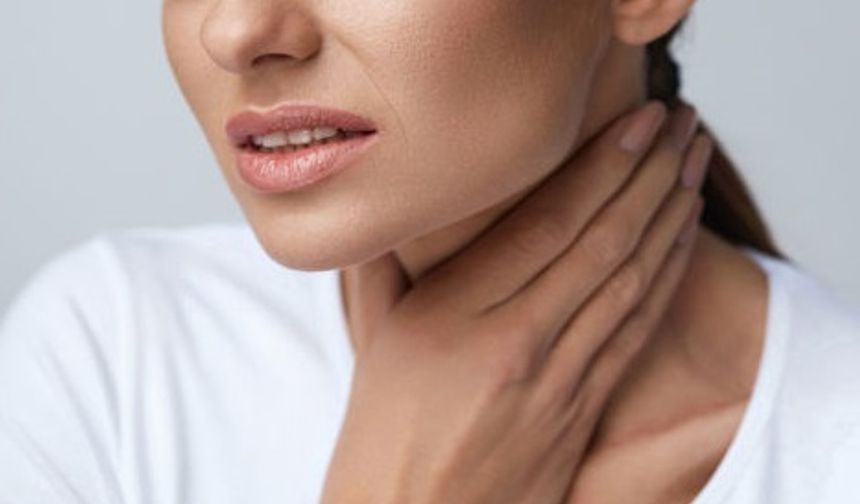 Boğaz ağrısına ne iyi gelir? Uzmanından önemli uyarılar