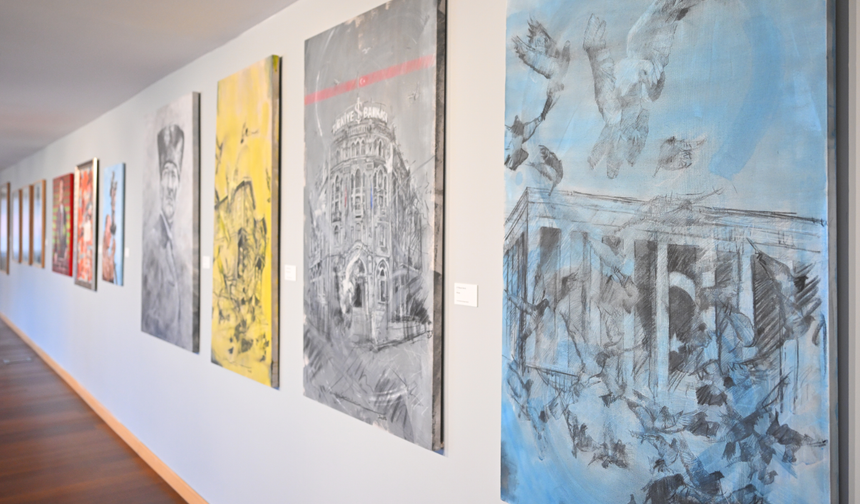 Ressam Emirhan Bıçakcı'nın "Atatürk Portreleri" sergisi İktisadi Bağımsızlık Müzesi'nde açıldı