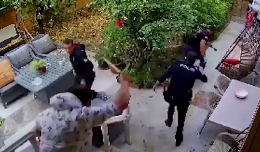 İhbara gelen polisi bıçaklayan Emre'nin babası: Emre 'Şeytanlar bastı' diyerek domates, salatalık fırlatıp sirke döküyor