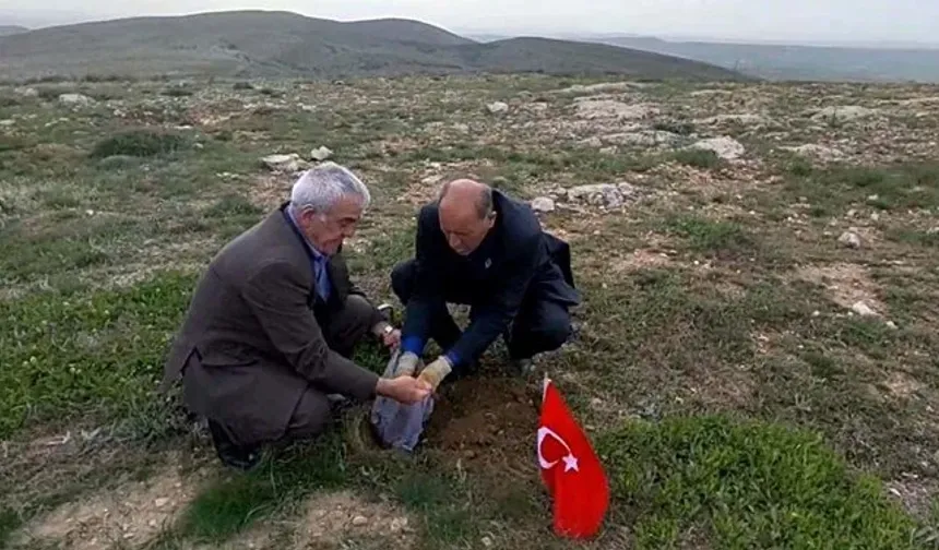Şehit dedesinin vasiyetini 104 yıl sonra yerine getirdi