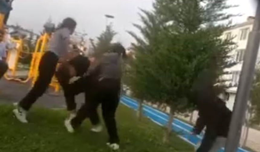 Ortaokul öğrencisine akran zorbalığı kamerada; soruşturma başlatıldı