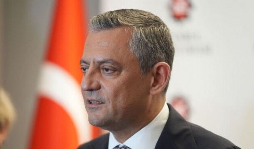 Özel, Türk kadınının seçme ve seçilme hakkını elde edişinin yıl dönümünü kutladı