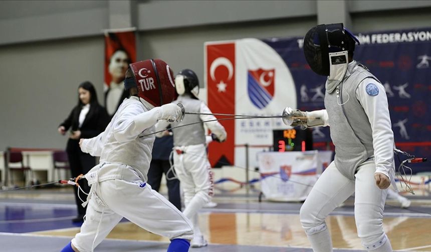 Eskrimde hedef 2028 Olimpiyat Oyunları'nda madalya kazanmak
