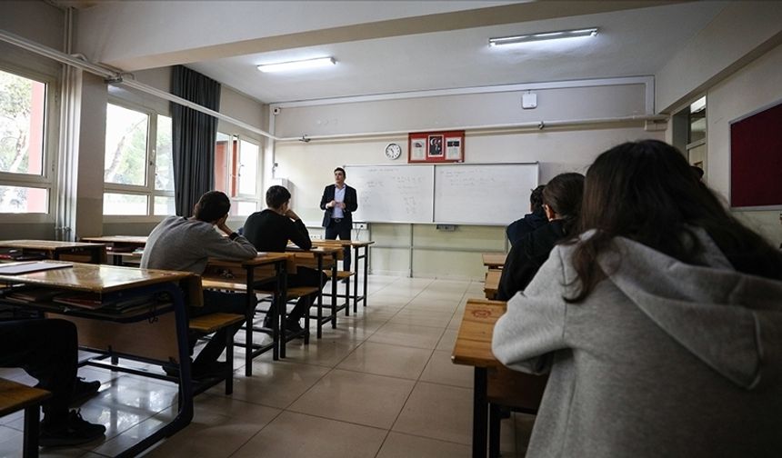 15 bin sözleşmeli öğretmen alımı için başvurular bugün sona eriyor