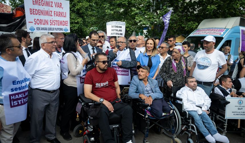 Ankara'da engelli dernekleri basın açıklaması yaptı