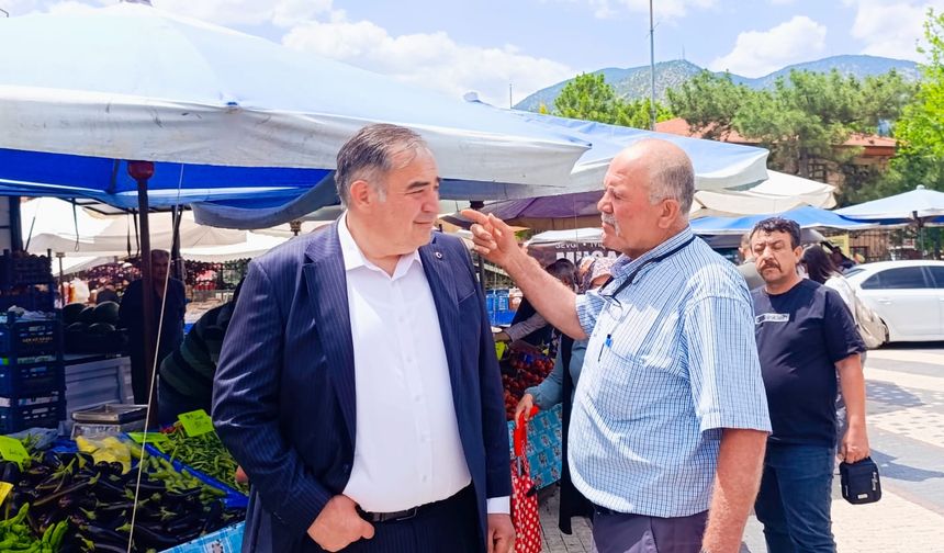 Nallıhan Belediye Başkanı Güngör, pazarcı esnafını ziyaret etti