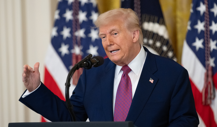 Trump, ithal otomobillerin vergisini artırabileceğini söyledi
