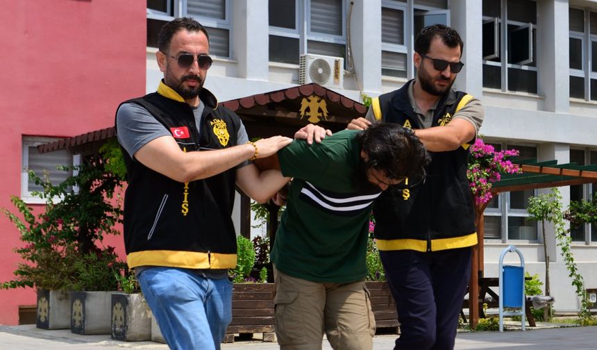Otoyol kenarında 2 genci dövdü, 'Dayak yemiş halde buldum' dedi