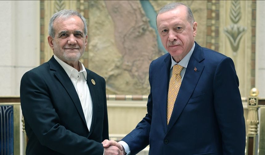 Cumhurbaşkanı Erdoğan, İran Cumhurbaşkanı Pezeşkiyan ile telefonda görüştü