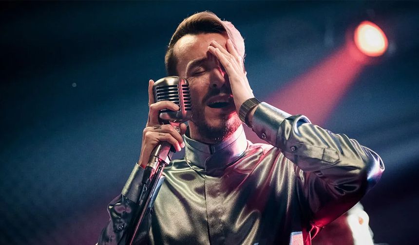 Cem Adrian Ankara'da konser verecek