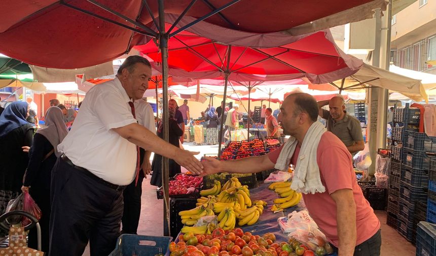 Gürer: Ekonomi saraylardan değil pazarlardan ölçülür