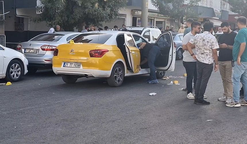 Eşini tabancayla öldürüp intihara kalkıştı
