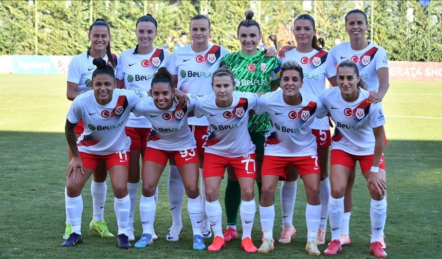 ABB FOMGET, Slavia Prag'a 2-1 yenildi