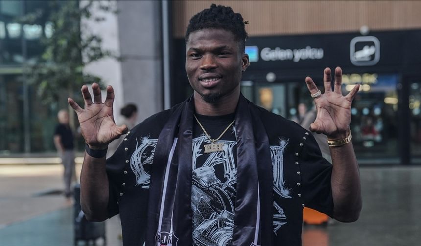 Beşiktaş, El Bilal Toure'nin kiralandığını KAP'a bildirdi