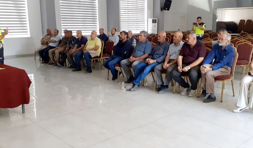 Beypazarı'nda servis araçları denetlendi, sürücülerine seminer verildi
