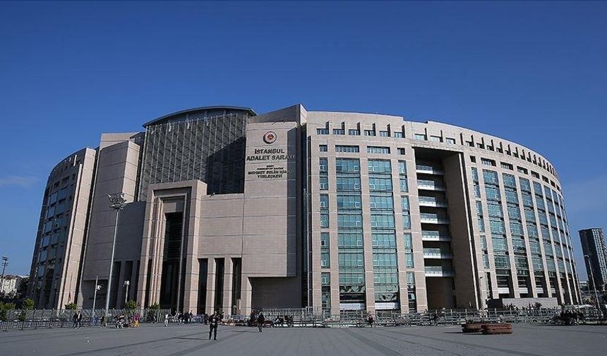İstanbul 45. Asliye Mahkemesi, CHP İstanbul İl Başkanlığı Olağanüstü Kongresi'nin durdurulmasını istedi