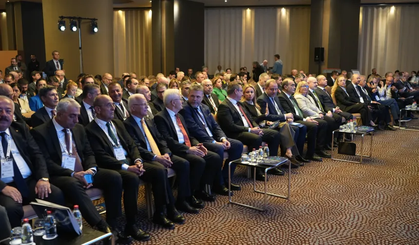ESİAD’ın Zirvesi'nde savunma ve havacılık yatırımları ele alındı