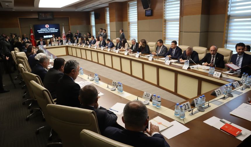 Meclis'te HSK üyeliği için alt komisyon kuruldu