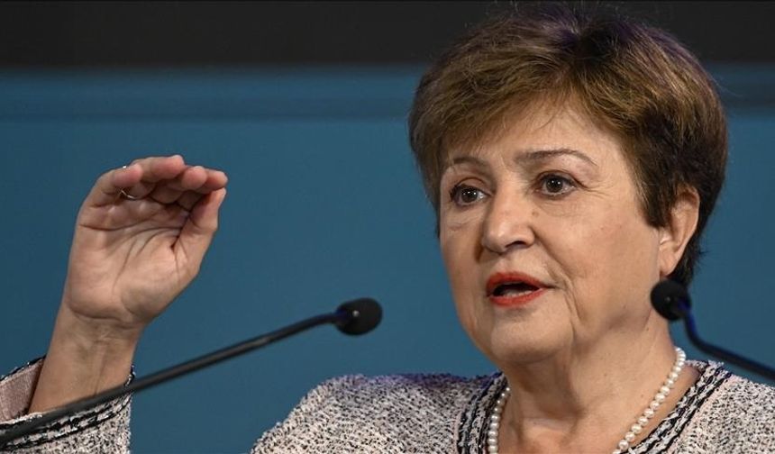 IMF Başkanı Georgieva, küresel ekonomik büyümede "hafif" bir yavaşlama öngördüklerini belirtti