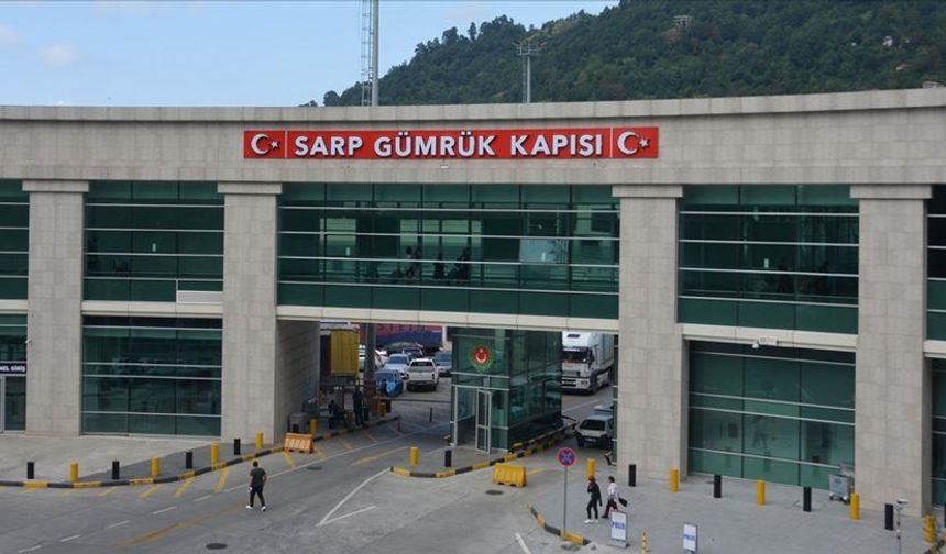 Sarp Sınır Kapısı’ndan 9 ayda 4 milyona yakın yolcu geçişi oldu