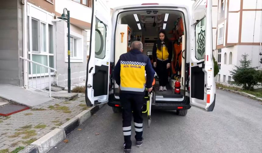 Beypazarı Belediyesi'nin hasta nakil aracı hizmete girdi