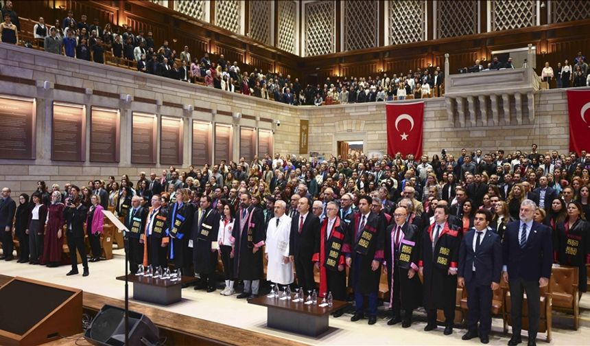 İstanbul Üniversitesi Akademik Yılı Açılışı Töreni düzenlendi