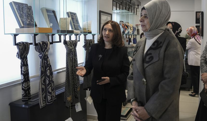 İz Ankara El Sanatları ve Tasarım Merkezinde geleneksel teknikler modern tasarımlarla buluşuyor