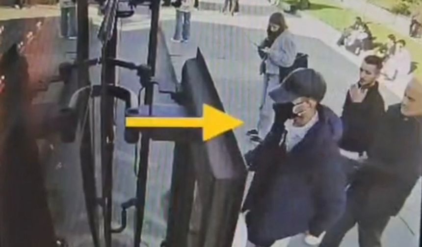 Otobüste yankesicilik kamerada: 2 kişi tutuklandı