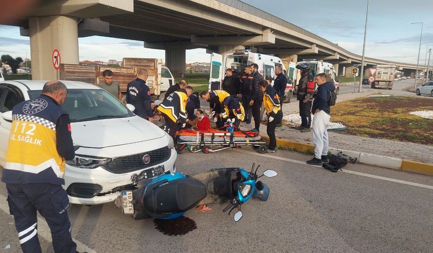 Otomobil ile motosiklet çarpıştı; 2 yaralı