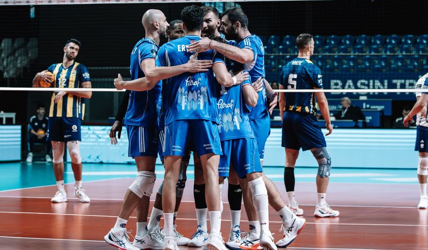 Halkbank Fenerbahçe'ye set vermedi