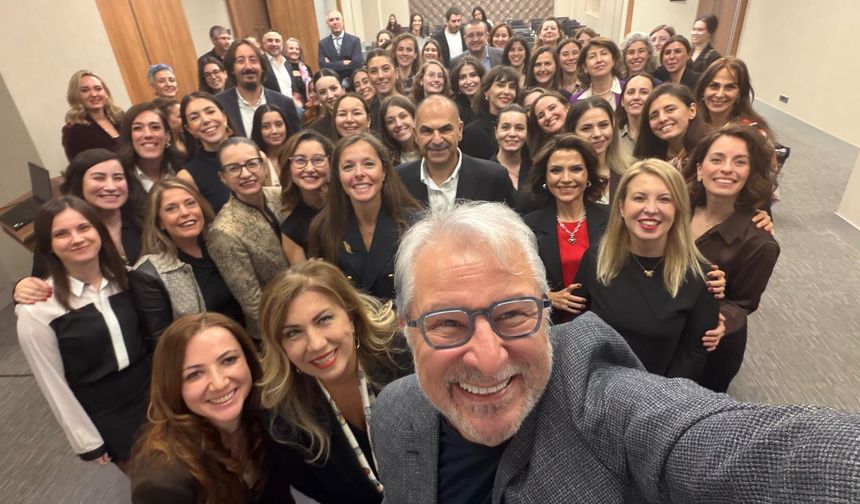 "Kadına Sağlık” podcast serisi 11 milyon dinlemeye ulaştı