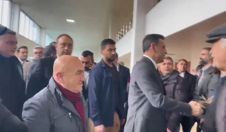 CHP'nin 'İstanbul İl Başkanlığı seçimlerinde usulsüzlük' davasında ilk duruşma