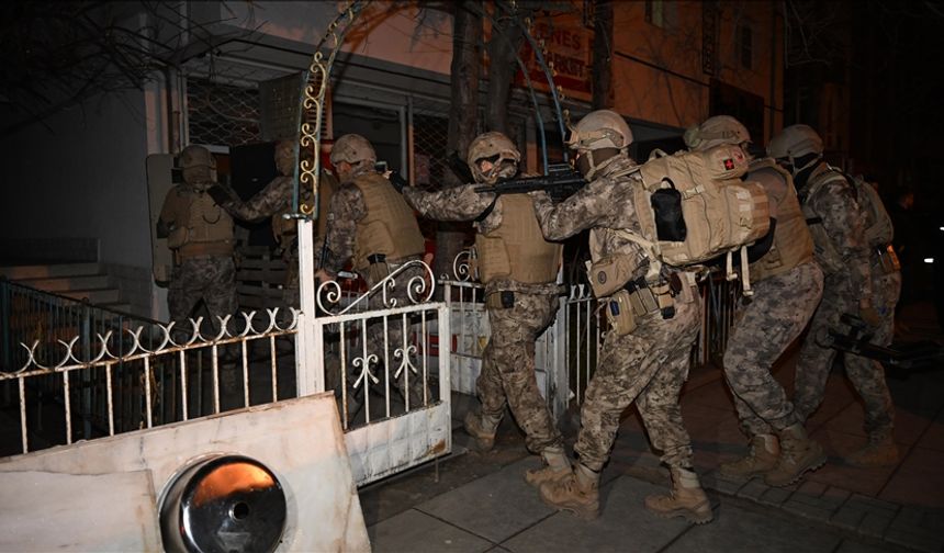 Ankara Cumhuriyet Başsavcılığı koordinesinde geçen yıl terör örgütlerine yönelik 237 operasyon düzenlendi