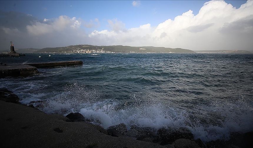 Meteorolojiden bazı iller için kuvvetli rüzgar ve fırtına uyarısı