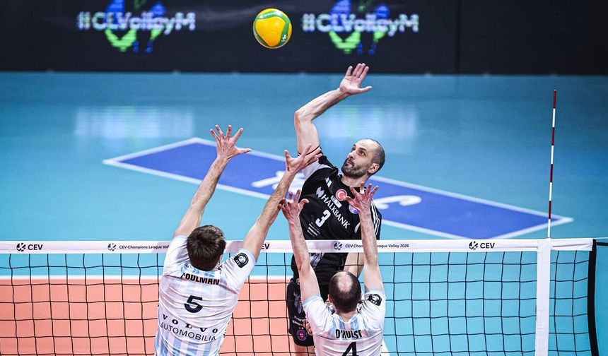 Halkbank karar setinde yıkıldı