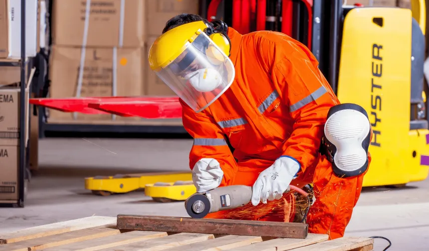 Mühendis Tek Sen’den koruyucu giyim yardımı için dava