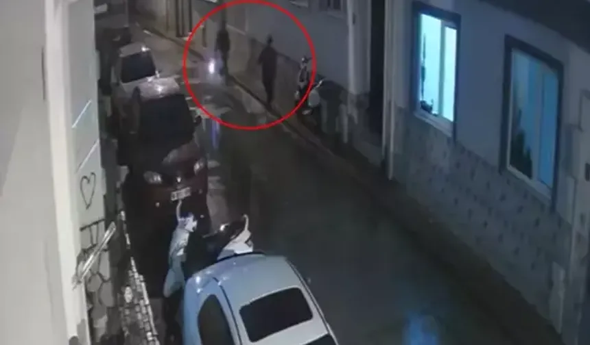 Bursa’da kurusıkı tabancayla rastgele ateş açan şüpheliler kamerada